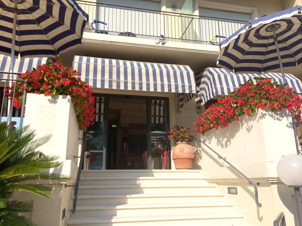 Hotel Cobalto Ρίμινι Εξωτερικό φωτογραφία